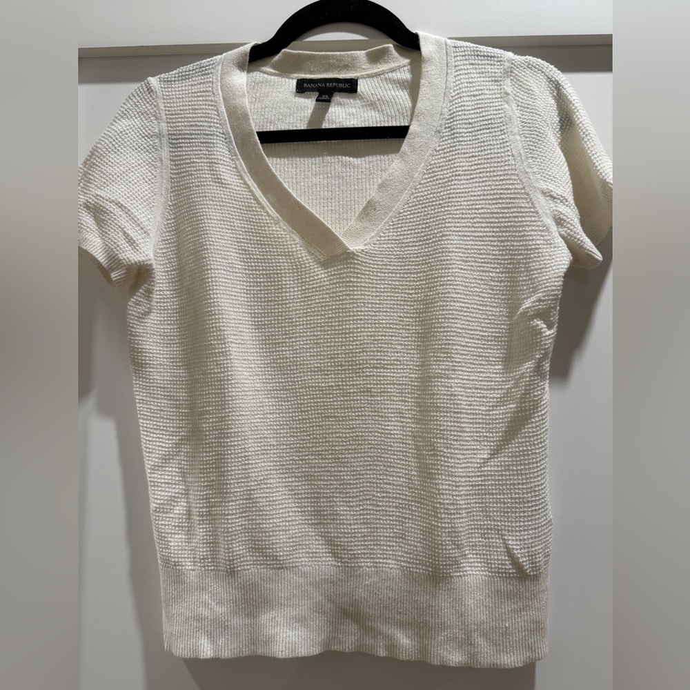 Banana Republic Cream Knitted Tee